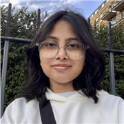 Design tutor providing classes on graphic design software